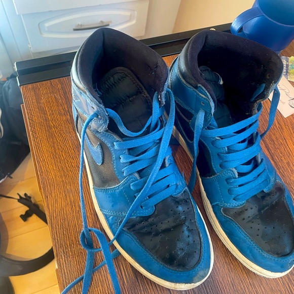 Jordan’s size 8 - Picture 1 of 2